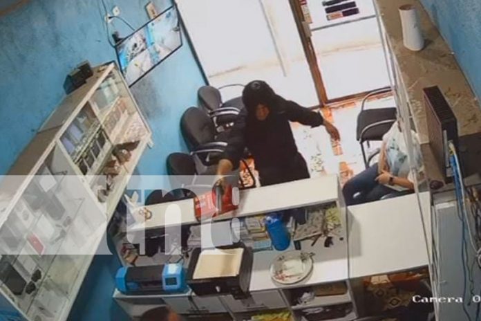 2 Foto: Delincuente hiere a comerciante durante robo a plena luz del día en Managua/TN8