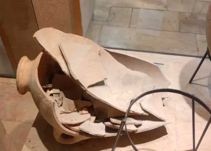 Foto: Un niño de cuatro años rompió accidentalmente un jarrón de la Edad de Bronce/Cortesía Foto: Un niño de cuatro años rompió accidentalmente un jarrón de la Edad de Bronce/Cortesía