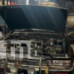 Principio de incendio en una camioneta en Juigalpa Foto: Principio de incendio en una camioneta en Juigalpa/TN8