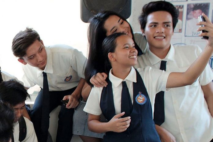 Foto: Francia prohibirá celulares en 200 centros educativos /Cortesía Foto: Francia prohibirá celulares en 200 centros educativos /Cortesía