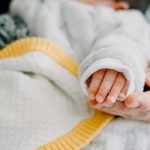 En Bolivia desalmada madre abandona a su bebé en una central de autobuses Foto: Abandonan bebé en Bolivia/Cortesía