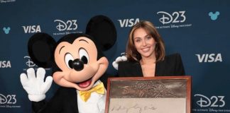 Foto: Miley Cyrus recibe el premio de Leyenda Disney /Cortesía
