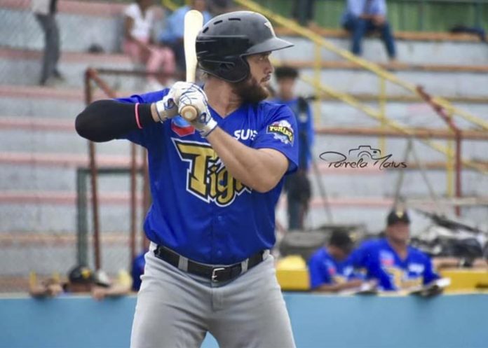 Tigres de Chinandega Tigres y Dantos en las semifinales del Pomares