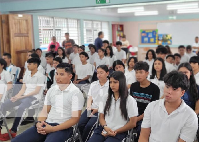 Foto: Gran desempeño de jóvenes de secundaria de Nicaragua previo a los CODICADER / TN8 Foto: Gran desempeño de jóvenes de secundaria de Nicaragua previo a los CODICADER / TN8