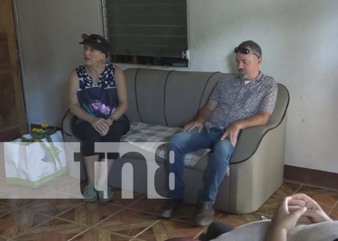 Foto: Declaraciones de los familiares del matrimonio que falleció por un accidente en Rivas, en donde el tiktoker La Rubia es el acusado / TN8 Foto: Declaraciones de los familiares del matrimonio que falleció por un accidente en Rivas, en donde el tiktoker La Rubia es el acusado / TN8