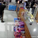 Asalto armado y violento en mini-súper de Carretera Nueva a León (VIDEO) Foto: Asalto armado en el Super Express de Carretera Nueva a León / TN8