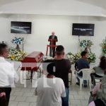 Dolor y luto: Entierran a matrimonio fallecido por accidente en Rivas Foto: Sepultan a matrimonio de Rivas que falleció en accidente donde se involucra "La Rubia" / TN8