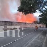 Infernal incendio reduce a cenizas una fábrica procesadora de tabaco en Estelí Infernal incendio reduce a cenizas una fábrica procesadora de tabaco en Estelí