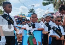 Las nuevas generaciones celebran nuestra historia con un colorido desfile en Bilwi