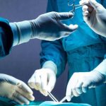 Médico usa videos de YouTube para realizar cirugía fallida Foto: Médico usa videos de YouTube para realizar cirugía fallida