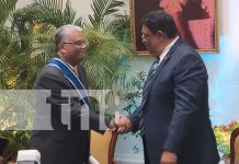 Embajador de Panamá recibe la Orden José de Marcoleta en grado de Gran Cruz Foto: Embajador de Panamá recibe la Orden José de Marcoleta en grado de Gran Cruz/TN8
