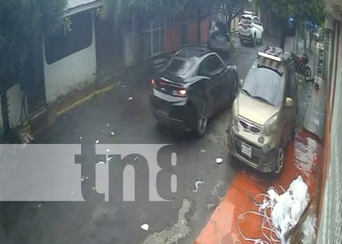Foto: robos en vehículo varios residenciales de la ciudad de Managua/TN8