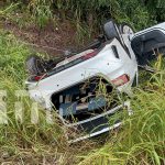 Accidente en Juigalpa: vehículo se vuelca en alcantarilla Foto: En la carretera de Juigalpa a Managua, se registró un accidente de tránsito donde un vehículo se precipitó a una Alcantarilla/TN8
