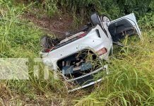 Accidente en Juigalpa: vehículo se vuelca en alcantarilla Foto: En la carretera de Juigalpa a Managua, se registró un accidente de tránsito donde un vehículo se precipitó a una Alcantarilla/TN8