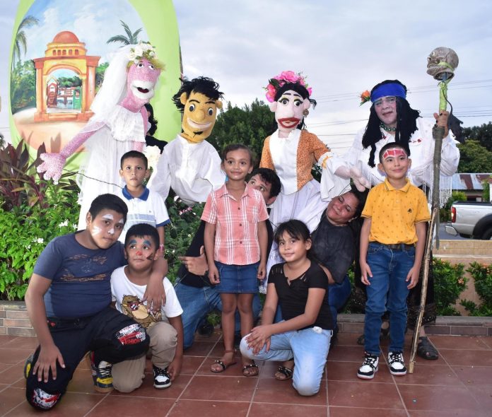 10 Foto: Teatro de Títeres