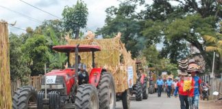 Foto: Jalapa se llenó de color y alegría con el tradicional desfile/Cortesía