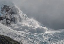 Encuentran a esquiador desaparecido en una avalancha en la Patagonia Argentina Foto: Esquiador fue encontrado con vida después de desaparecer en una avalancha en Argentina/Cortesía