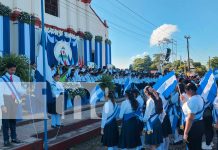 Multitudinario desfile por las principales calles de la ciudad de León Foto: León realizó el acto de conmemoración del 168º aniversario de la heroica Batalla de San Jacinto/TN8