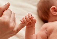 Mujer roba a bebé en hospital de India para venderlo en 1,200 dólares Foto: Roban un recién nacido en un hospital de la India /Cortesía