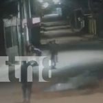 Cámara de seguridad capta los últimos momentos de un joven asesinado en Bluefields Foto: Cámara de seguridad capta los últimos momentos de un joven asesinado en Bluefields/TN8