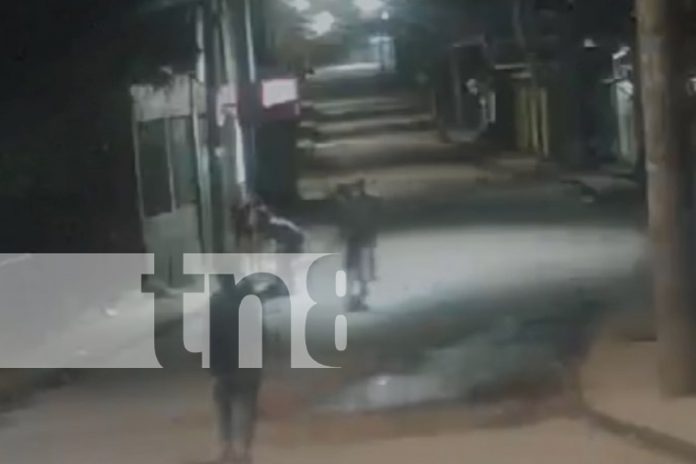 3 Foto: Cámara de seguridad capta los últimos momentos de un joven asesinado en Bluefields/TN8
