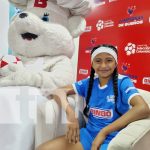 Andrea, la niña de Nicaragua que llegó al FC Barcelona, con apoyo de Bimbo Foto: Andrea, niña de Nicaragua, y el sueño hecho realidad de ir a un campamento del FC Barcelona, con apoyo de Bimbo / TN8