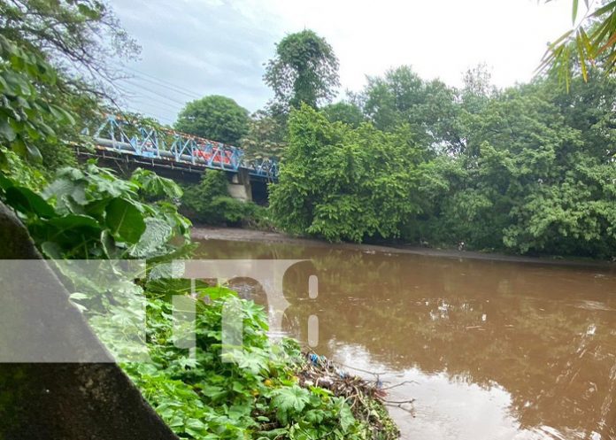 Foto: Hallazgo del cuerpo de un hombre en un cauce de Chinandega / TN8 Foto: Hallazgo del cuerpo de un hombre en un cauce de Chinandega / TN8