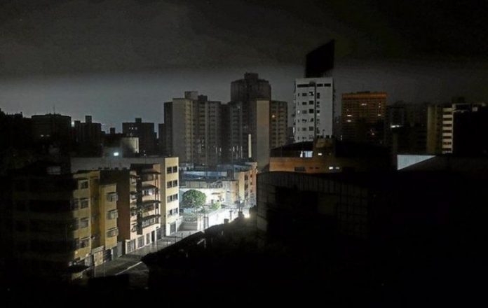 Foto: Ecuador programa apagón de ocho horas Foto: Ecuador programa apagón de ocho horas