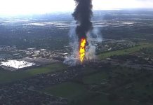 Houston en alerta: Gran explosión de oleoducto obliga a evacuaciones (VIDEO) Foto: Incendio en un oleoducto en Houston
