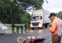 Atropelló, mató y huyó: Crónica de una tragedia vial en Chinandega Foto: Accidente mortal en Chinandega / TN8