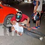 Joven lesionado al impactar en un costado de un vehículo en Juigalpa, Chontales Foto: Joven lesionado al impactar en un costado de un vehículo en Juigalpa, Chontales/TN8