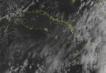 Tormenta tropical Oscar se debilita pero sigue causando peligro en Cuba Foto: Oscar golpea el oriente de Cuba /cortesía