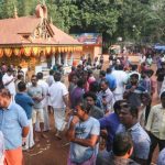 Más de 150 personas resultaron heridas en una expresión dentro de un templo en la India Foto: Más de 150 personas resultaron heridas en una expresión dentro de un templo en la India