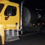 Triple colisión en Teustepe deja un fallecido y varios heridos Foto: Tragico accidente múltiple en Teustepe involucra a camioneta, motocicleta y cisterna láctea. Un fallecido y cinco heridos/TN8