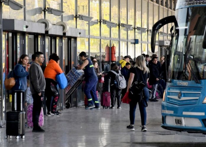 Foto: Transporte sin reglas en Argentina /cortesía Foto: Transporte sin reglas en Argentina /cortesía
