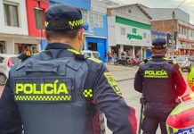 Sangriento asalto a comisaría en Colombia deja a dos policías muertos Foto: Violencia en Colombia /cortesía