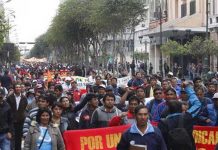 Profesores en Perú intensifican protestas con paro indefinido Foto: Protestas en Perú /cortesía