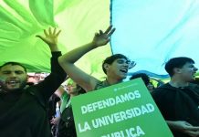 Masiva marcha en Argentina contra las medidas universitarias de Milei Foto: Crisis universitaria en Argentina /cortesía
