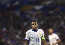 Mbappé recibe el respaldo de sus compañeros en Francia Kylian Mbappé respaldado por sus compañeros
