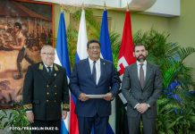 Mikhail Nikolaevich, nuevo embajador de Rusia, presenta sus copias de estilo en Nicaragua Foto: Mikhail Nikolaevich, nuevo embajador de Rusia, presenta sus copias de estilo en Nicaragua / Cortesía