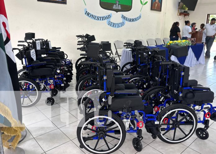 Foto: Sillas de ruedas para Ciudad Sandino / TN8 Foto: Sillas de ruedas para Ciudad Sandino / TN8