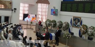 Foto: Parlamentarios nicaragüenses despiden al diputado Enrique Aldana / TN8