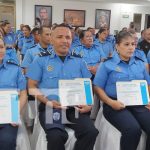 Oficiales de la policía culminan con éxito cursos impartidos en el INATEC Foto: Capacitación a policías a través de INATEC / TN8