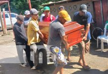 «Ya tenía planeado matarla»: Datos del atroz femicidio en San Benito, Tipitapa Foto: Vela de la mujer que fue asesinada en San Benito, Tipitapa / TN8