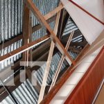 Explosión por fuga de gas en Bluefields provoca la muerte de una joven Foto: Explosión con tanque de gas en una vivienda de Bluefields / TN8