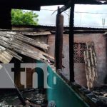 Fuerte incendio causa susto en el Anexo a Villa Libertad, en Managua Foto: Incendio en una casa del Anexo a Villa Libertad / TN8