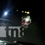 El colmo: Graban a tres «bolos» en una misma moto en Tola, Rivas (VIDEO) Foto: Escena insólita en Tola, Rivas, con tres hombres en una misma moto y ebrios / TN8