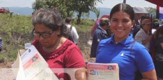 Foto: Entregan lote de terrenos Bismarck Martínez en Estelí / TN8