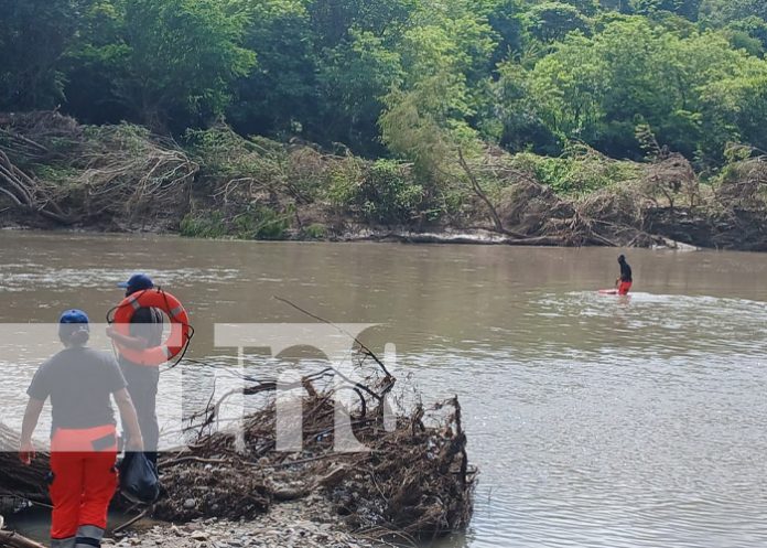 Foto: Buscan cuerpo de joven en una poza de Ocotal / TN8 Foto: Buscan cuerpo de joven en una poza de Ocotal / TN8