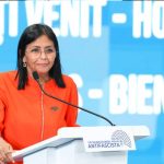 Delcy Rodríguez, en el Foro Mundial Antifascista: «No se rindan, que nosotros no nos rendimos» Foto: Discurso de la Vicepresidenta de Venezuela, Delcy Rodríguez en el Foro Mundial Antifascista / Cortesía